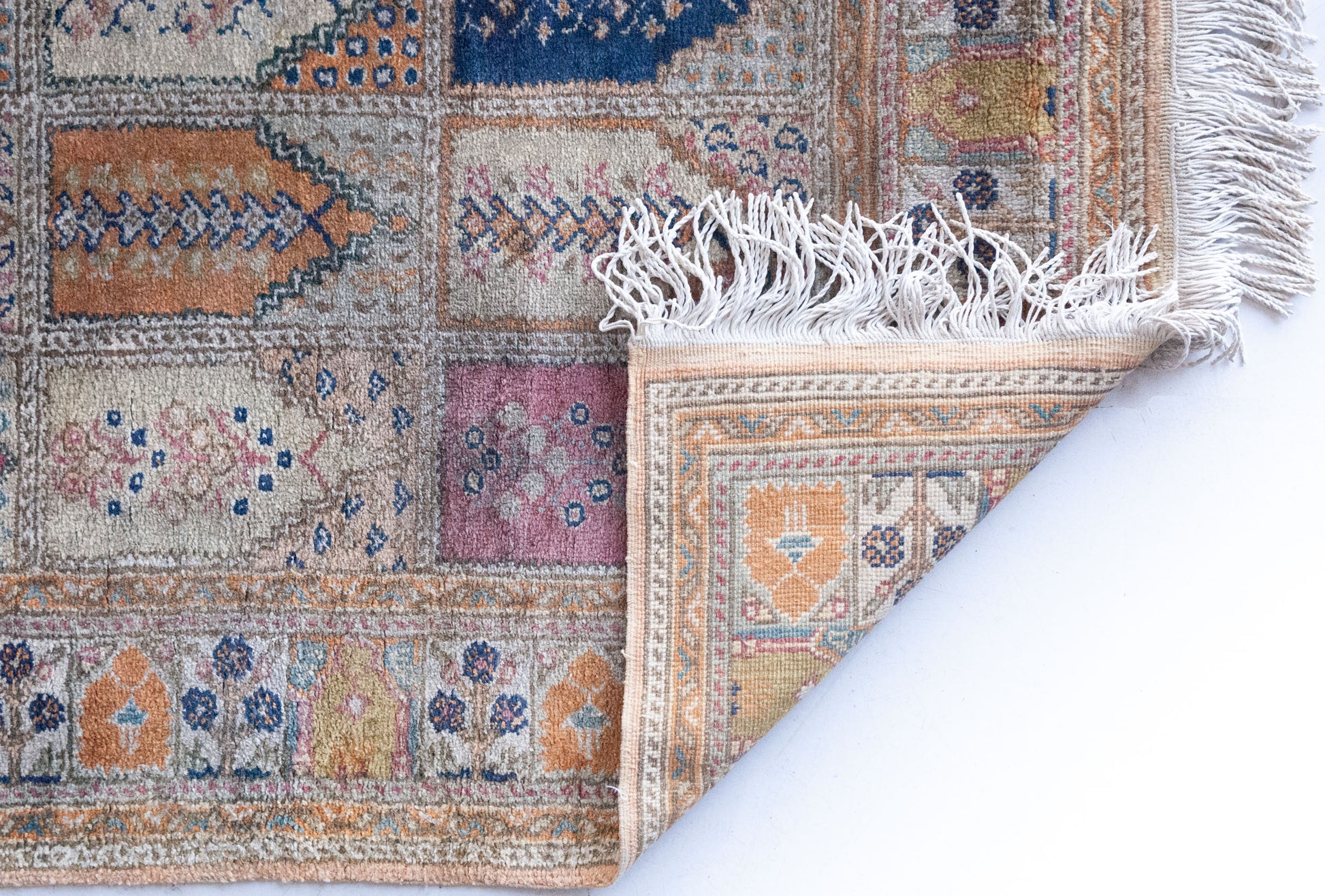 Vintage - Kashmir Hand Knotted Silk Rug - Modern Decorative