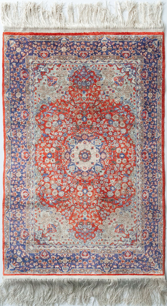 Ghoum Hand Woven Silk - Vintage Rug - Modern Decorative