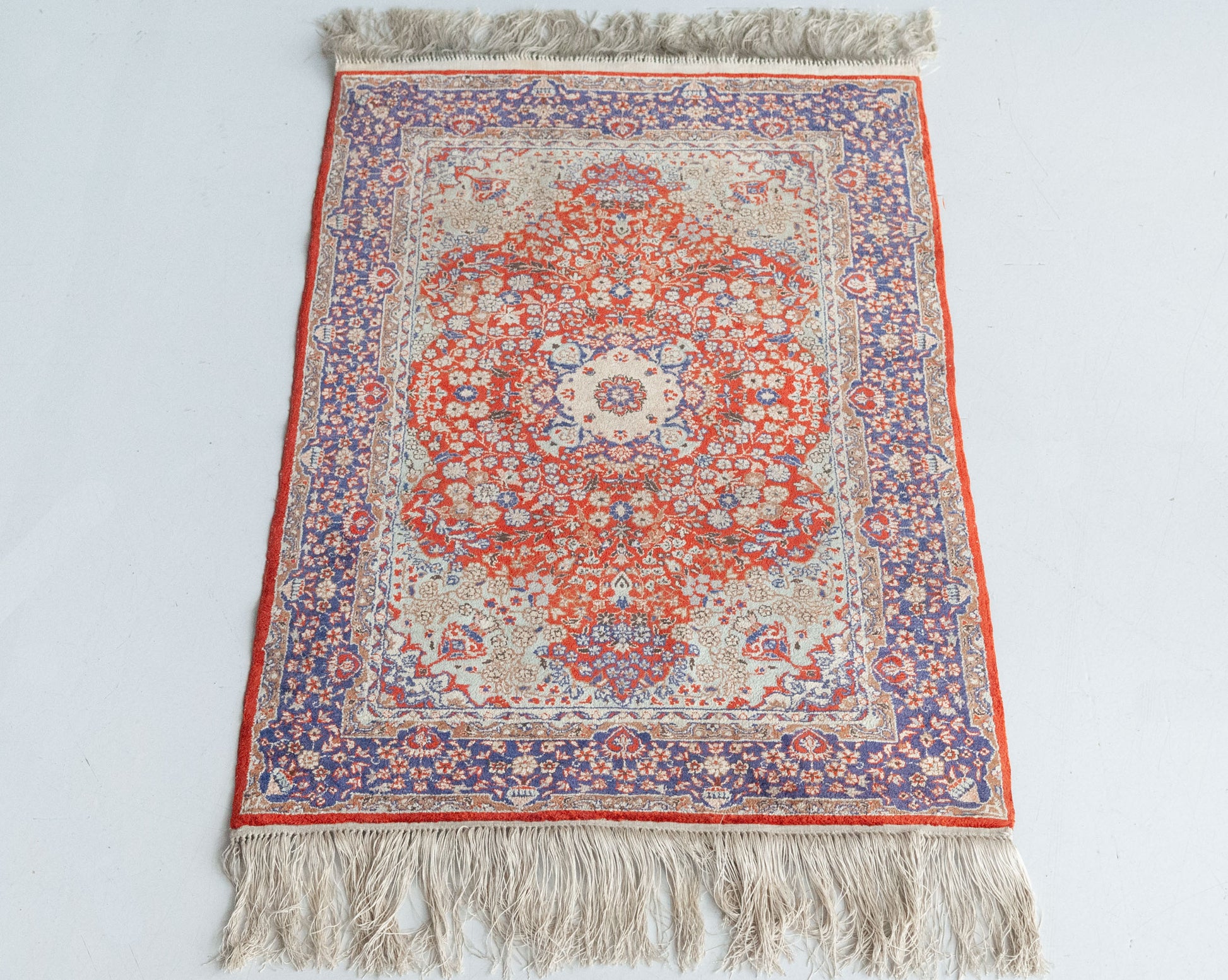 Ghoum Hand Woven Silk - Vintage Rug - Modern Decorative