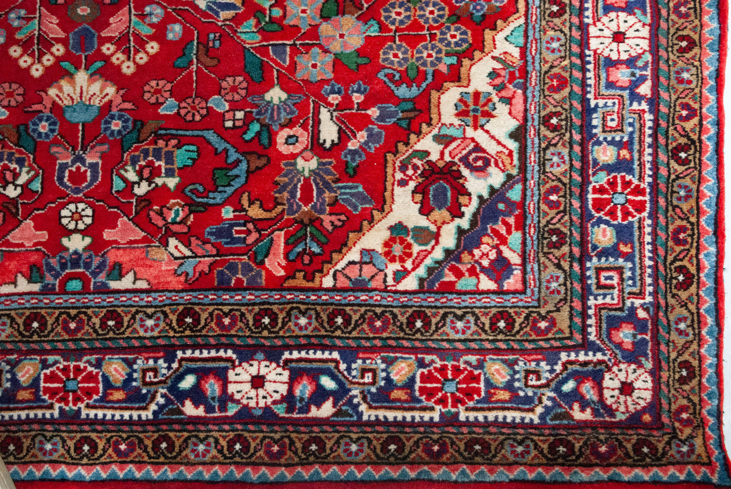 Persian Sarugh rug - Vintage - Hand Woven - Modern Decorative