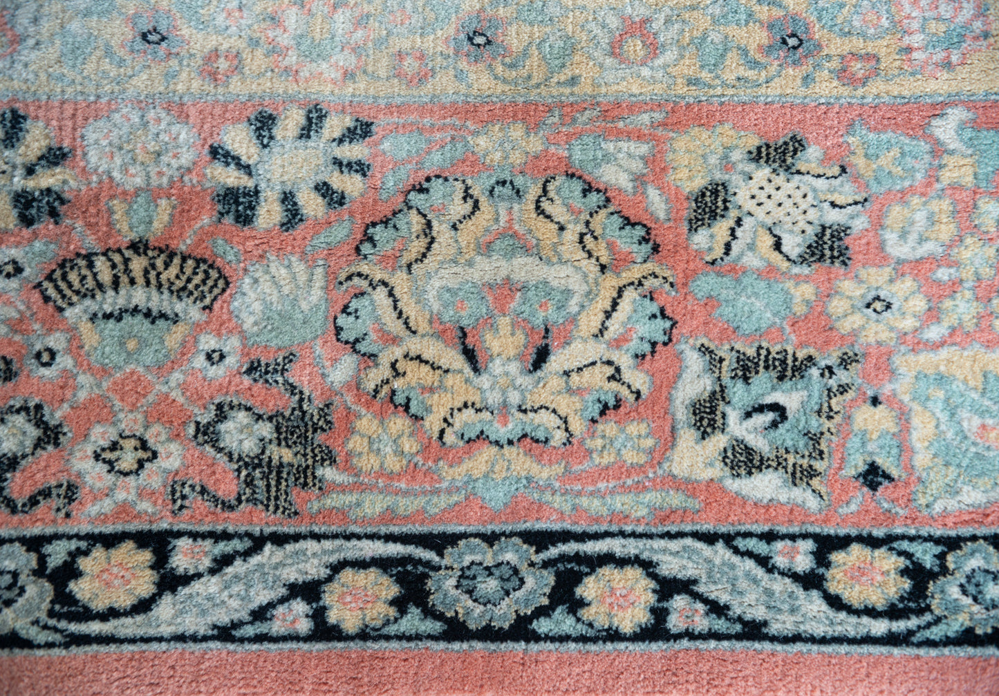 Very large vintage - Rug - Modern Decorative