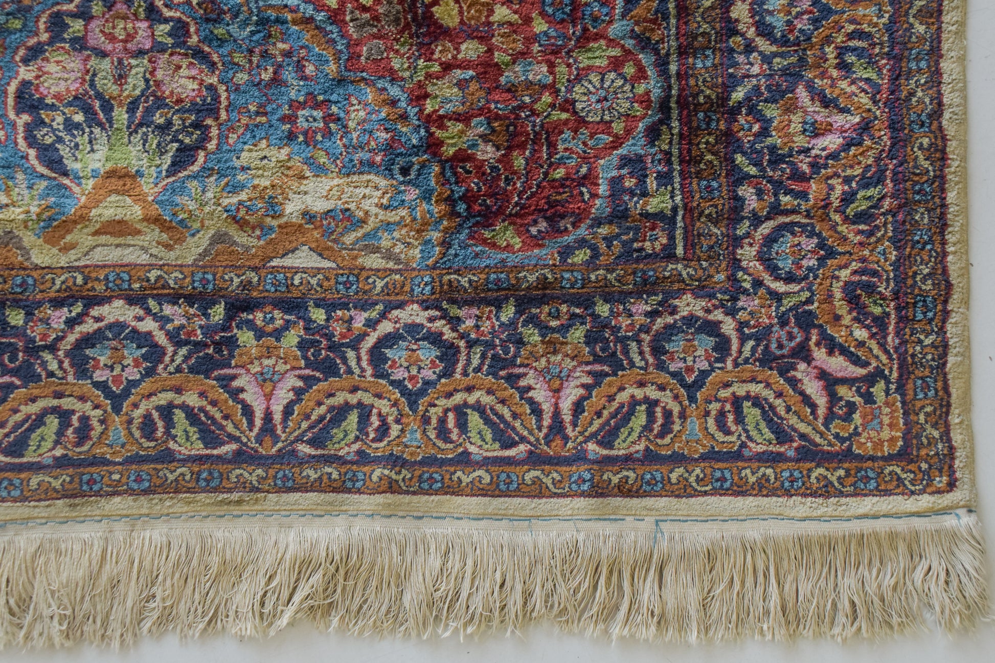 Handwoven Vintage Rug - Peacocks and Lions - Modern Decorative