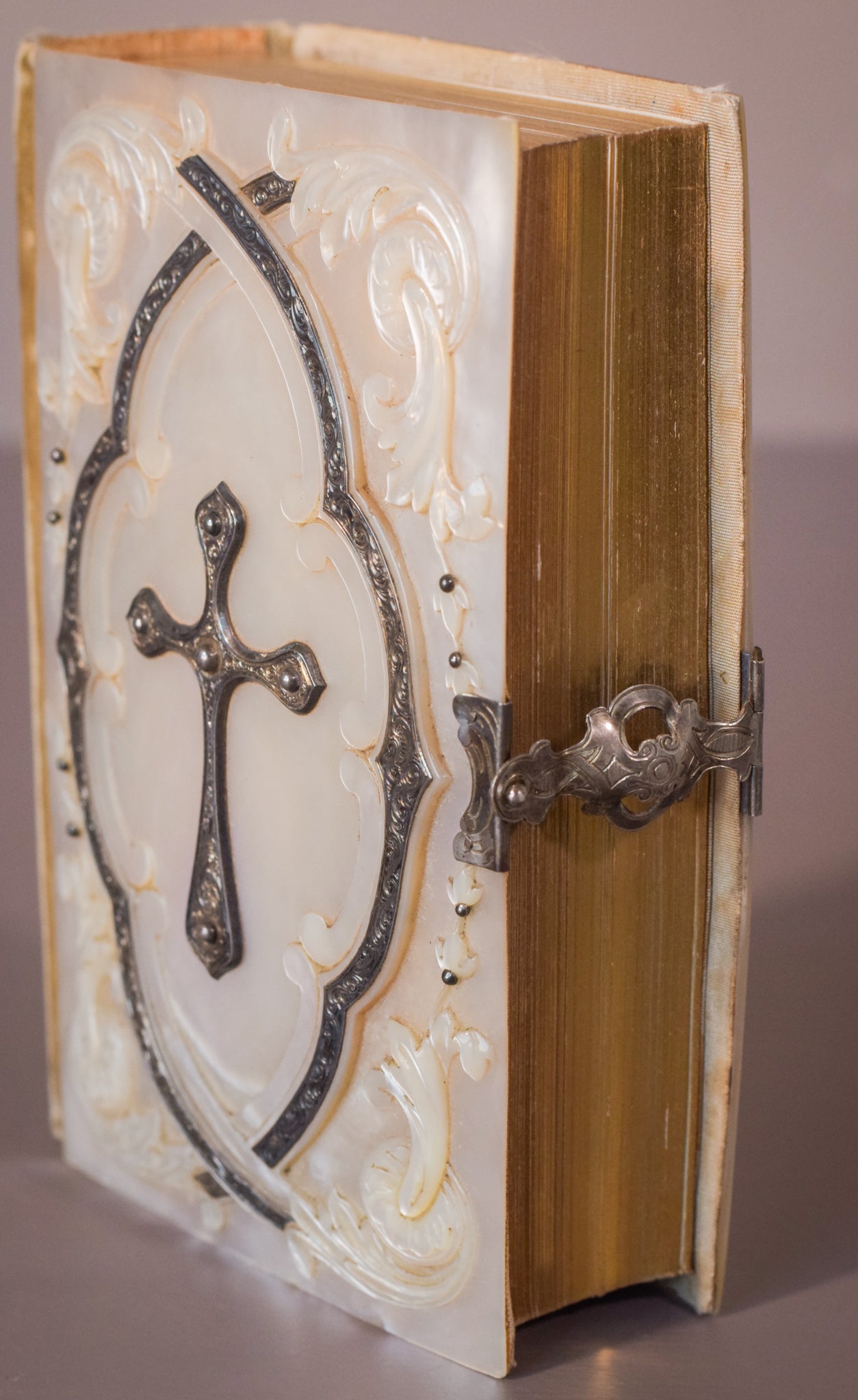 Inlaid Carved Mother of Pearl - Prayer Book - Modern Decorative
