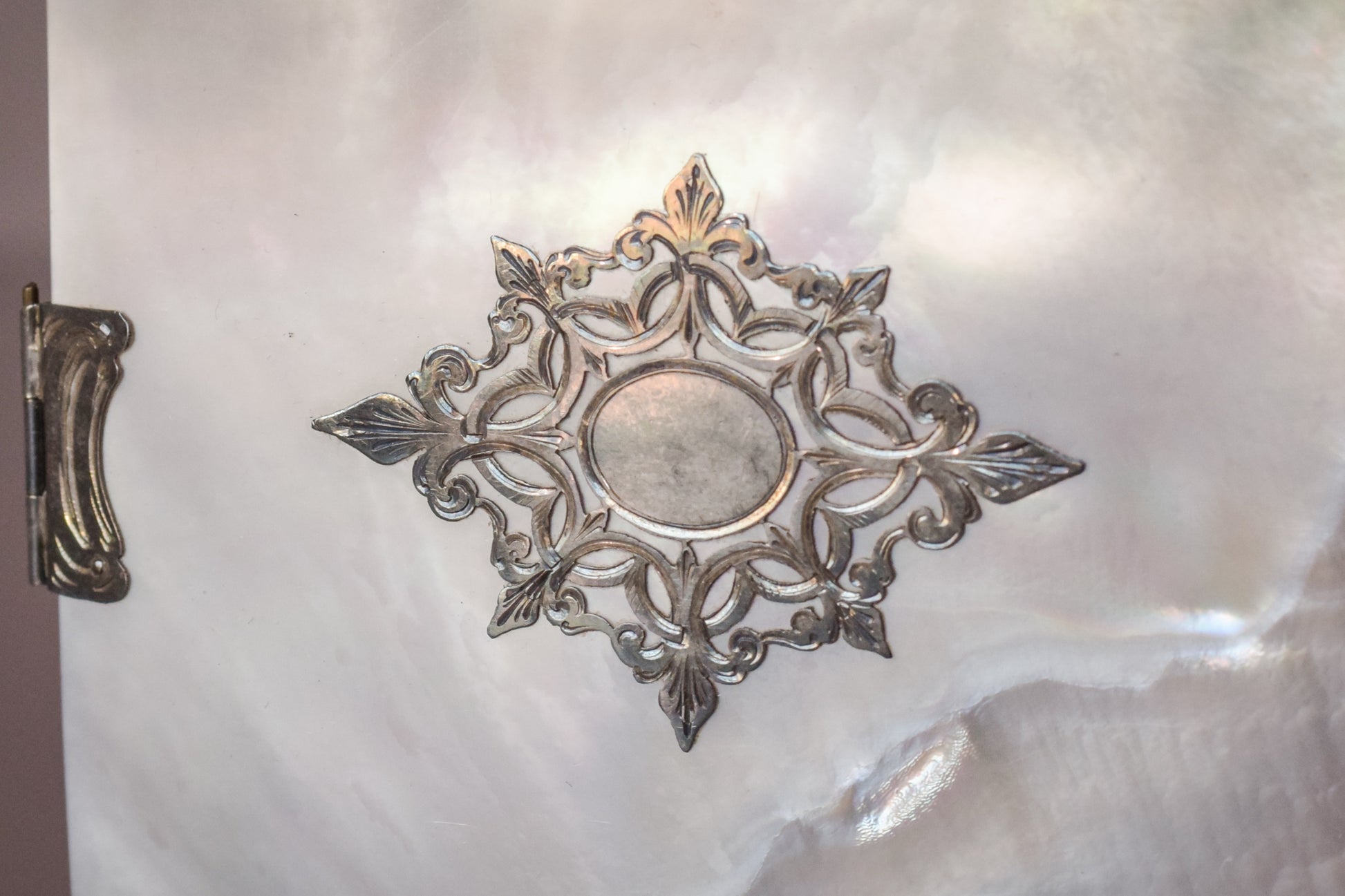 Inlaid Carved Mother of Pearl - Prayer Book - Modern Decorative