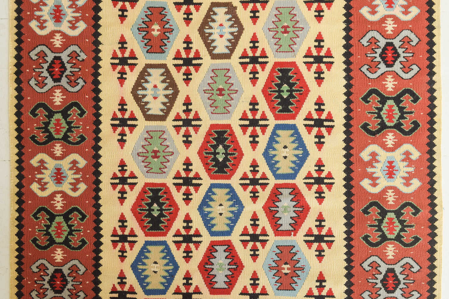 Colourful Handwoven - Kilim Rug - Modern Decorative