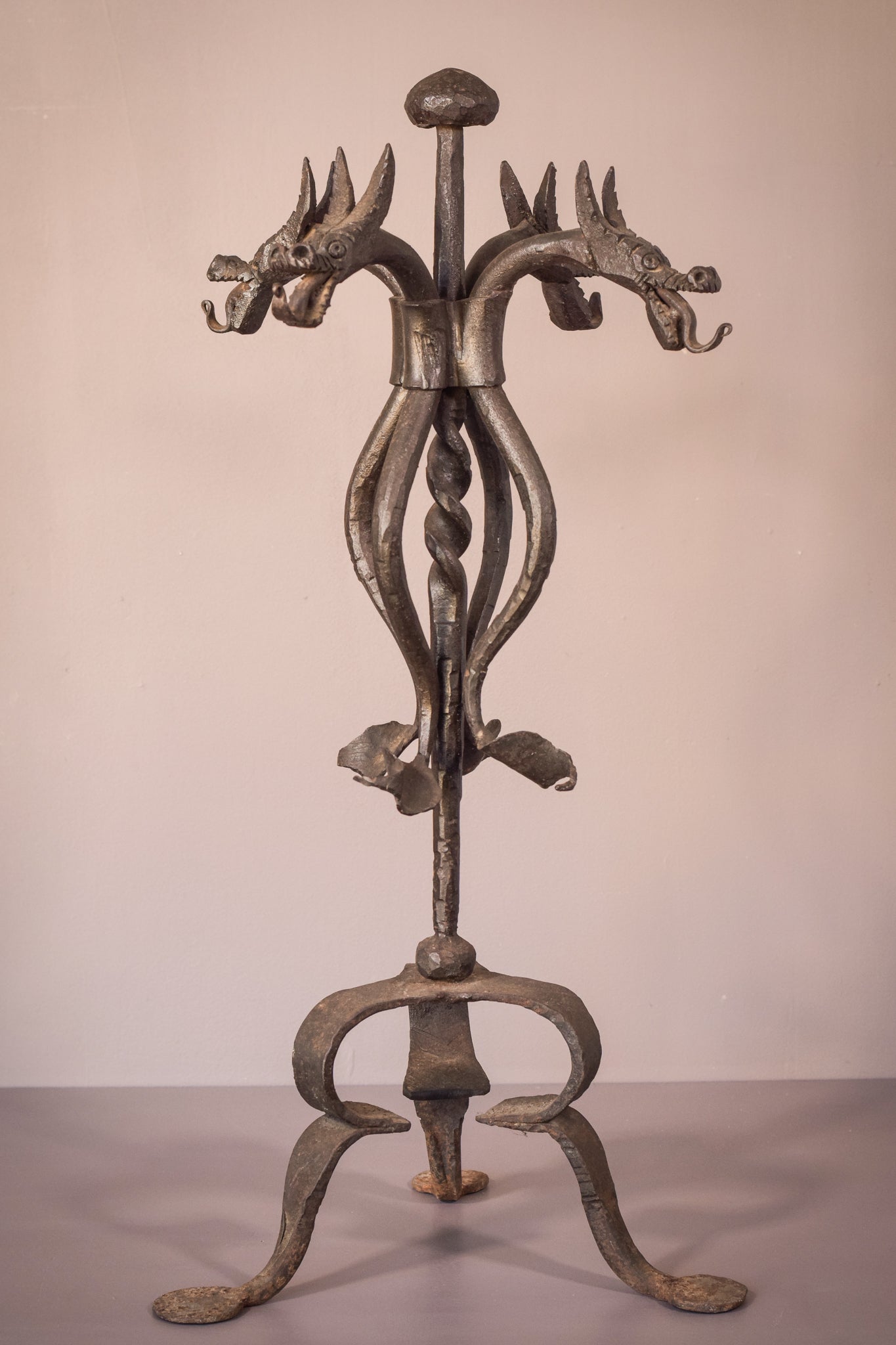 Follower of Antoni Gaudí - Art Nouveau Wrought Iron Dragon Stand - Modern Decorative