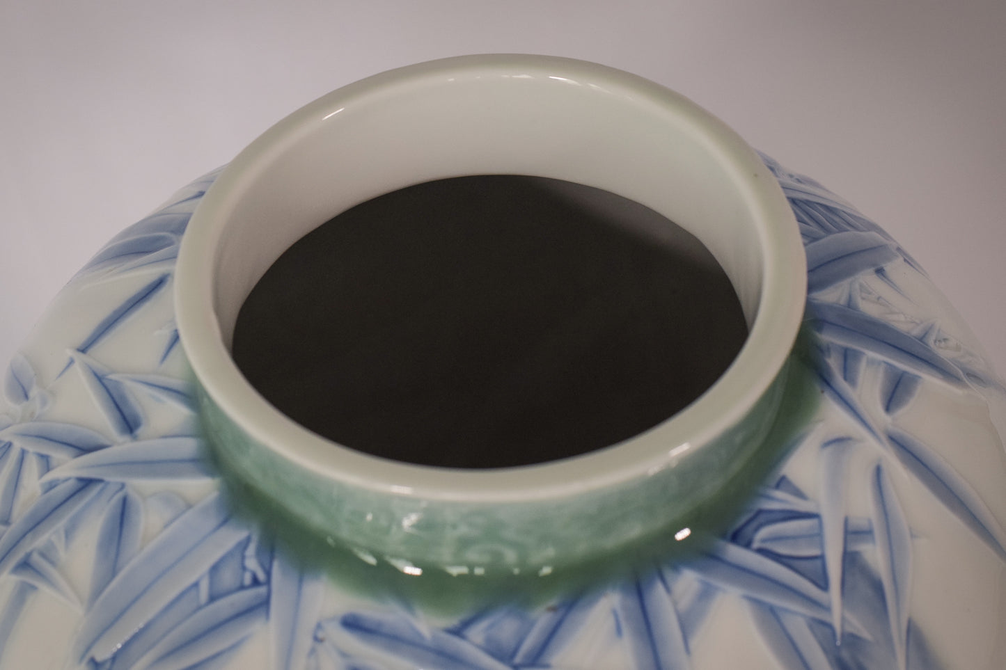 Japanese Vase - Porcelain - Modern Decorative