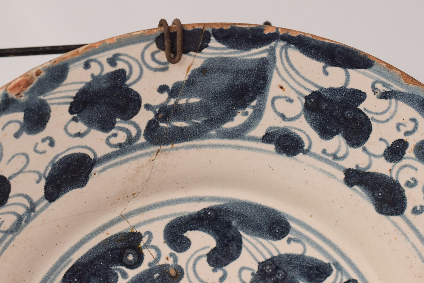 Delft Plate with Hare