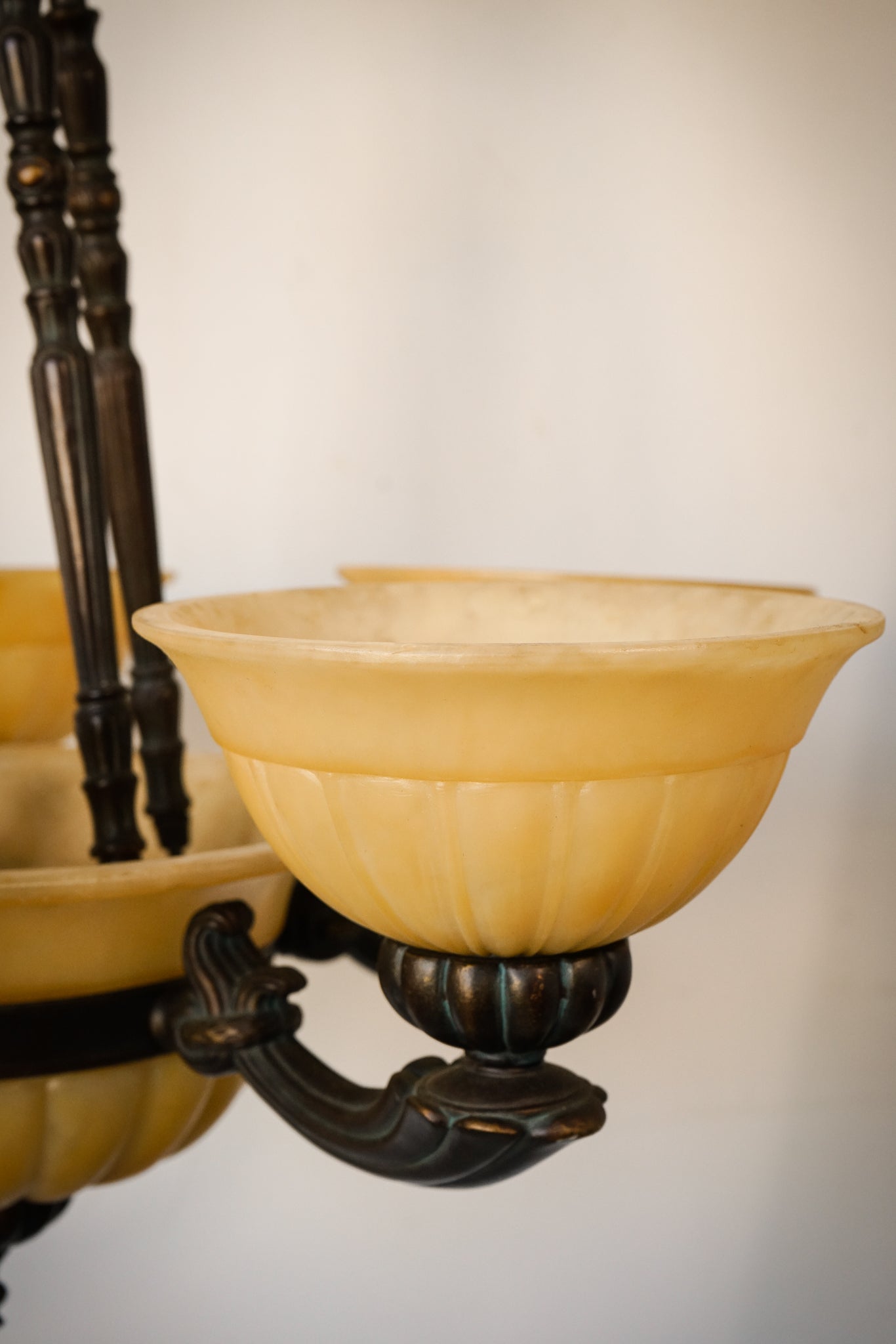 Alabaster (reconstituted) - Chandelier