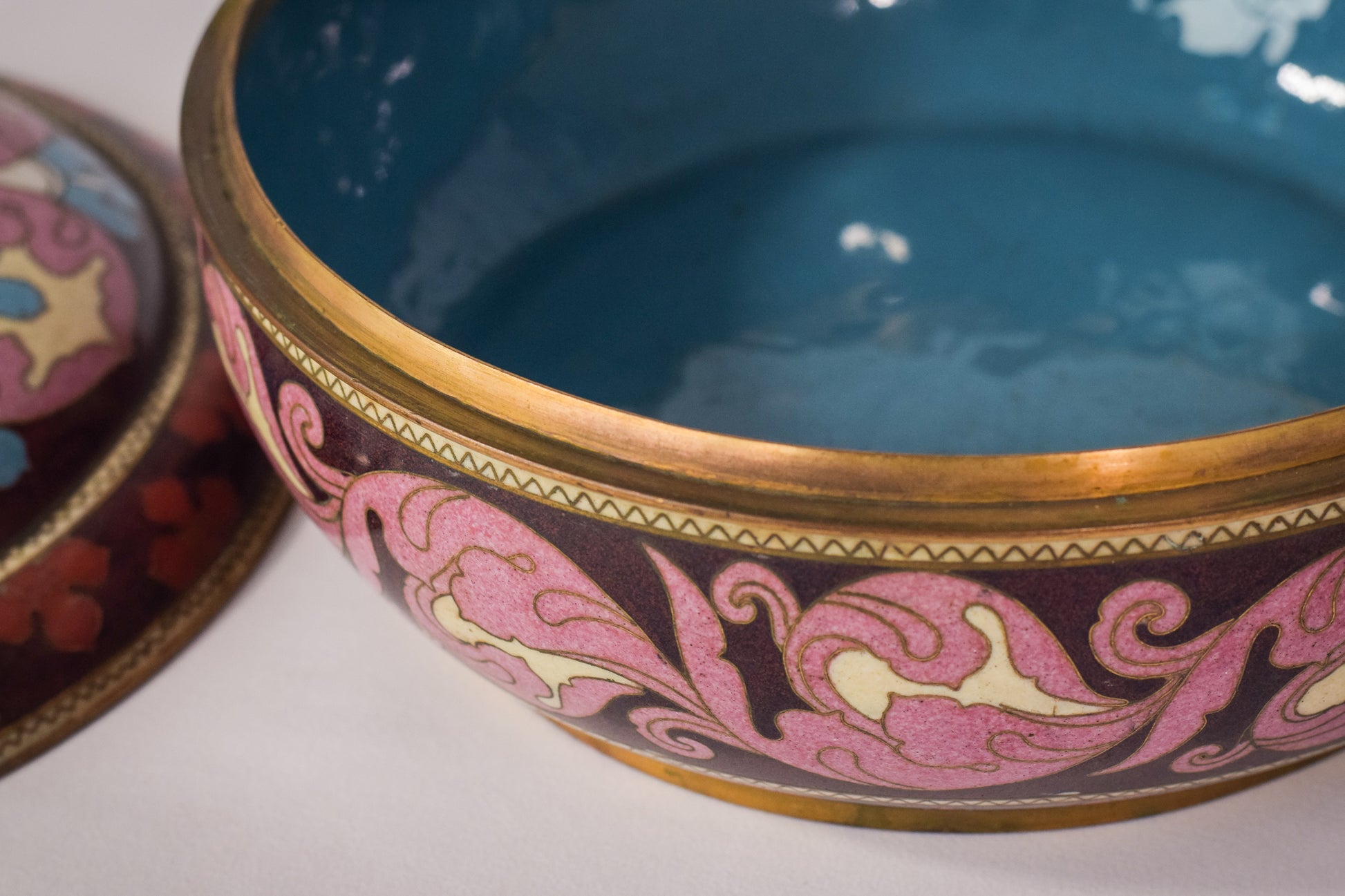 Cloisonné Enamel - Circular Box - Modern Decorative