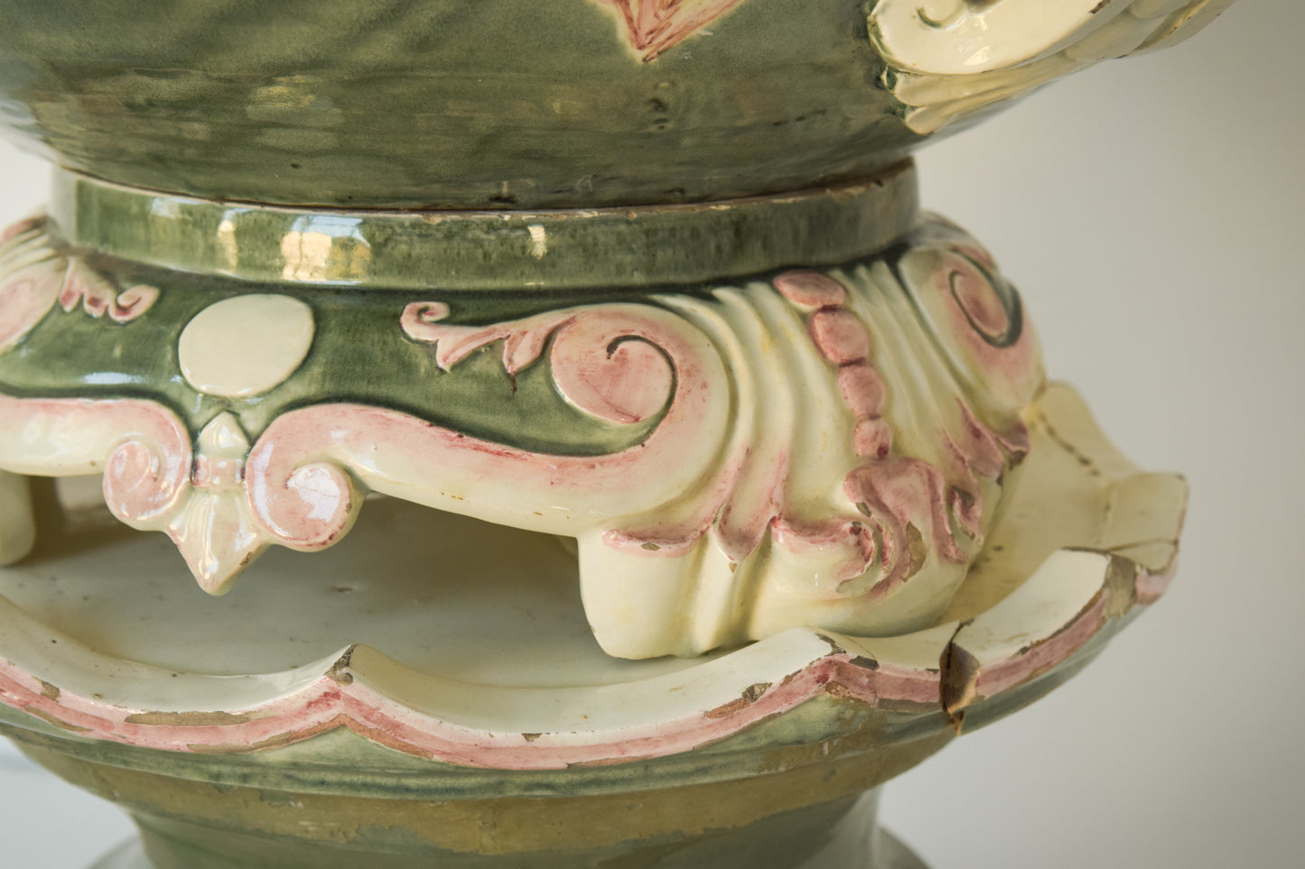 Massive Magnificent Decorative Jardinière With Lots of Character - Modern Decorative