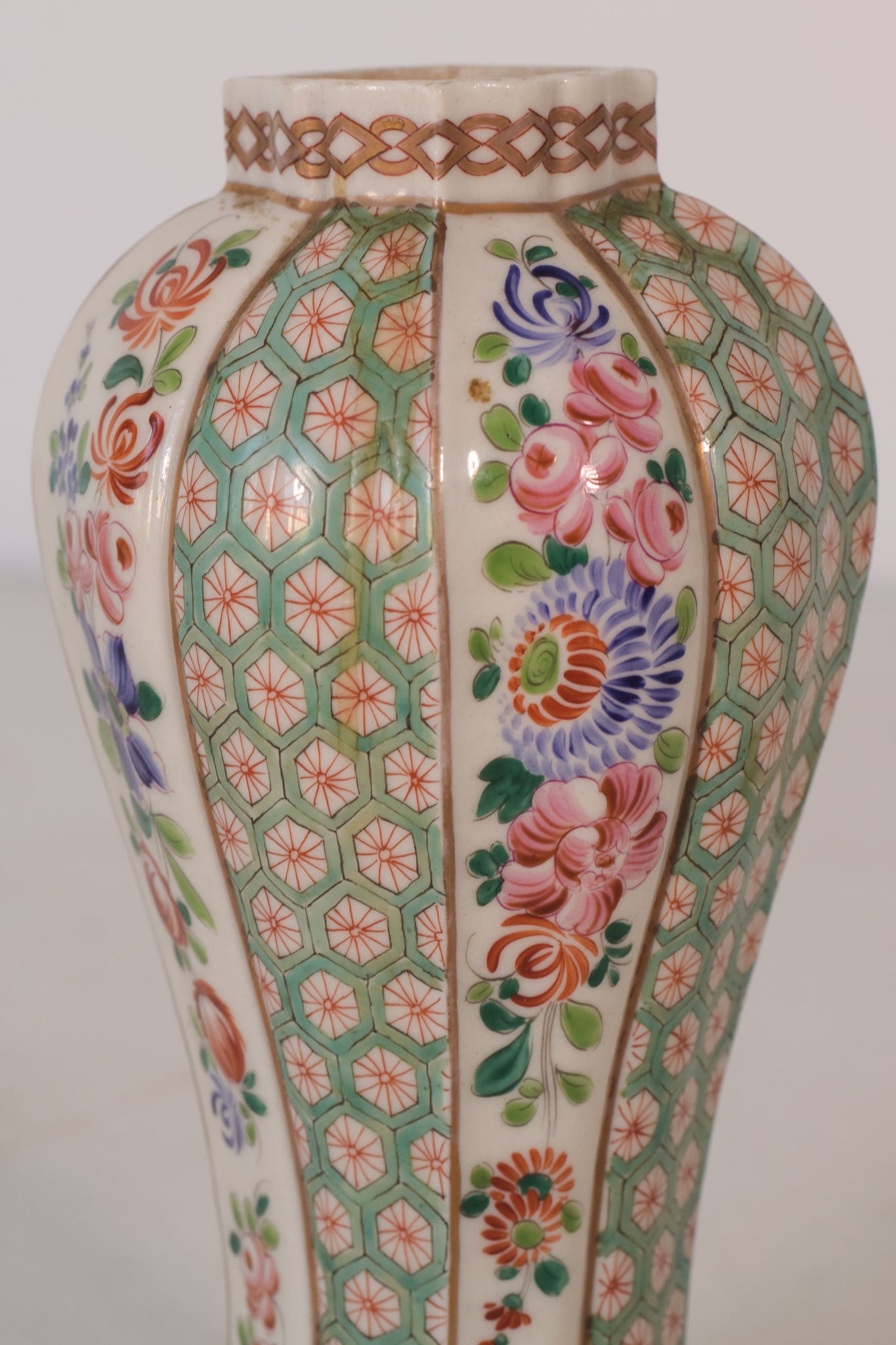 Early Hard Paste Vase - 19th Century or earlier - Modern Decorative