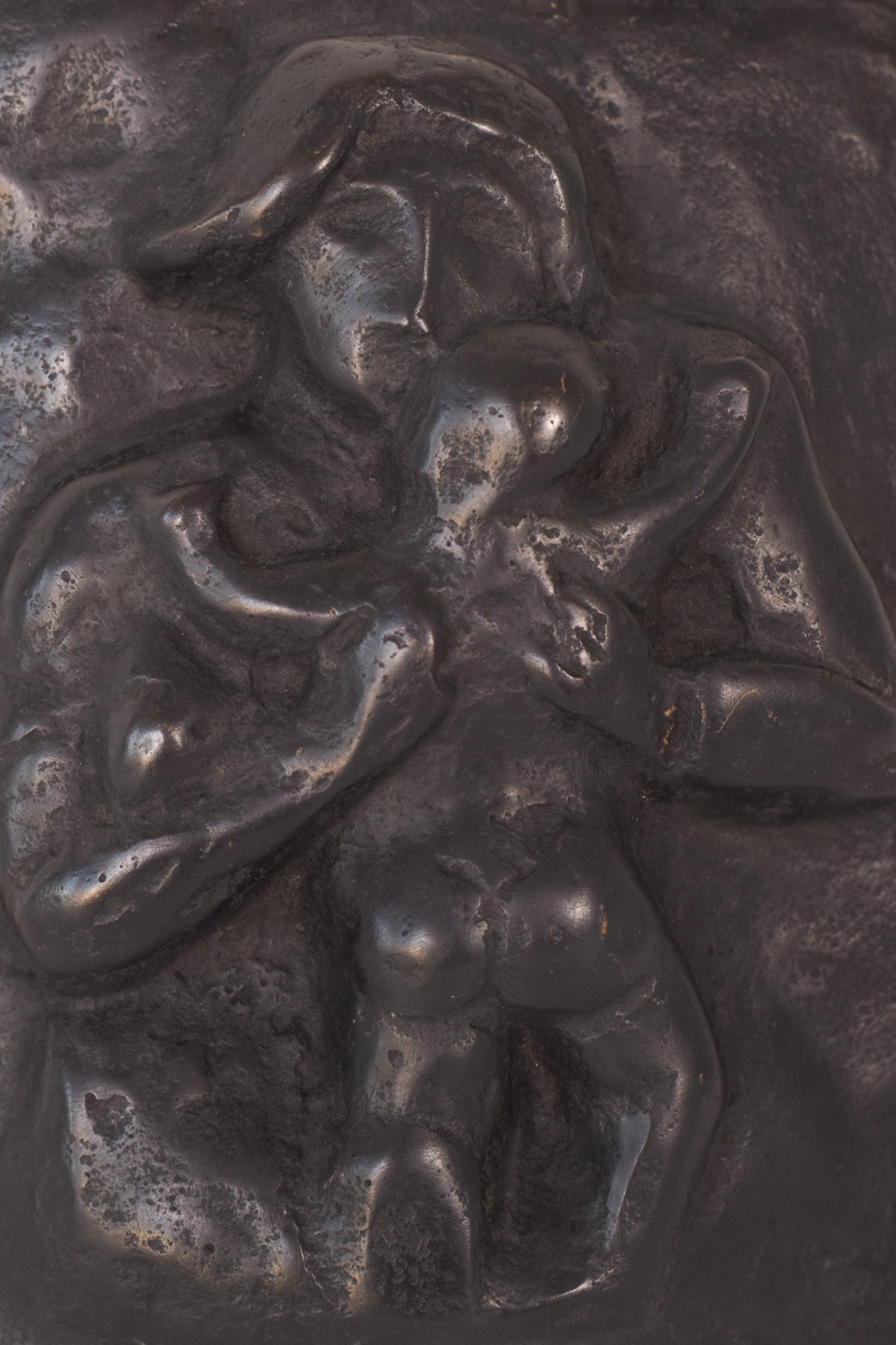 Manuel Martinez Hugué - Bronze Plaque of Mother and Child - Modern Decorative