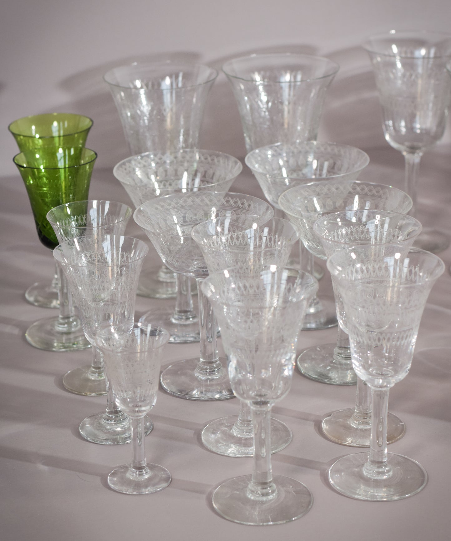 45 - various vintage drinking glasses - Modern Decorative