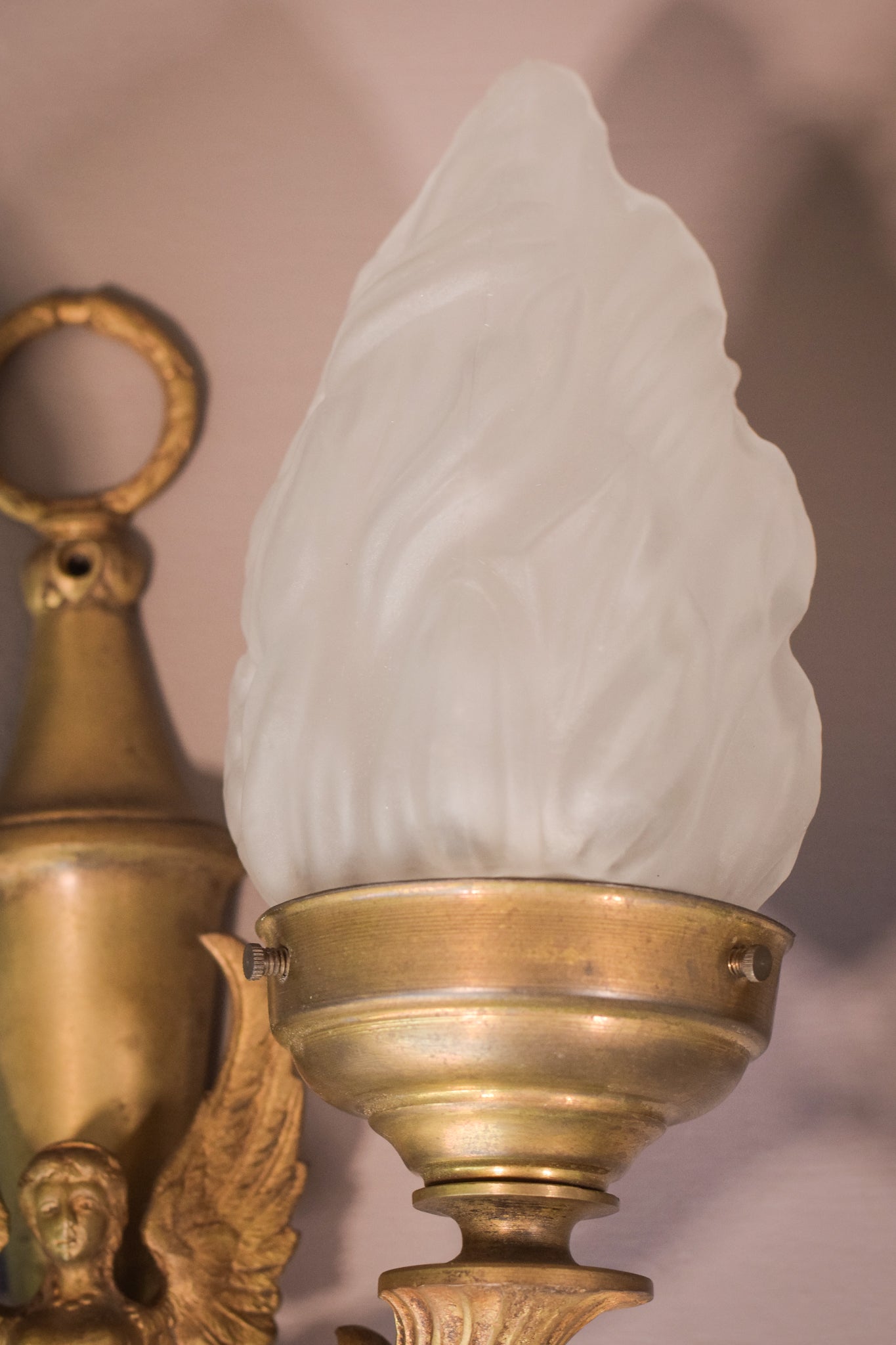 Classical Style - Pair of Wall Lamps with Angels - Modern Decorative