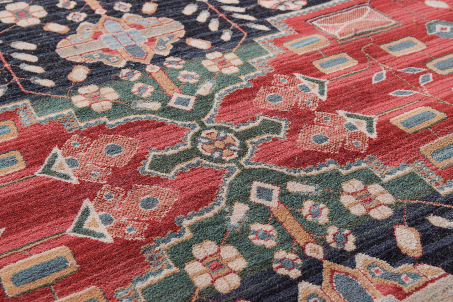 Large Machine Made Rug - Modern Decorative