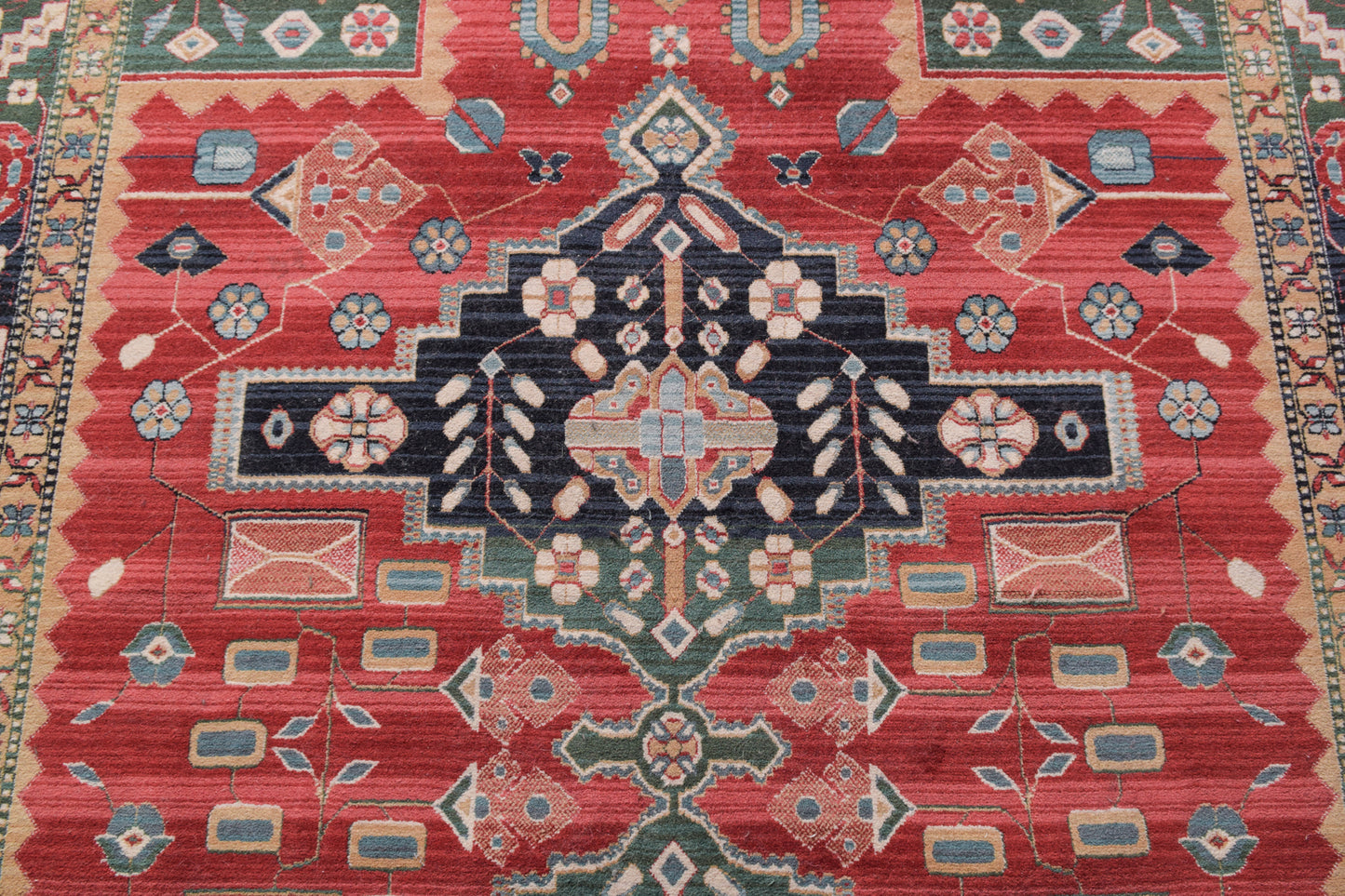 Large Machine Made Rug - Modern Decorative