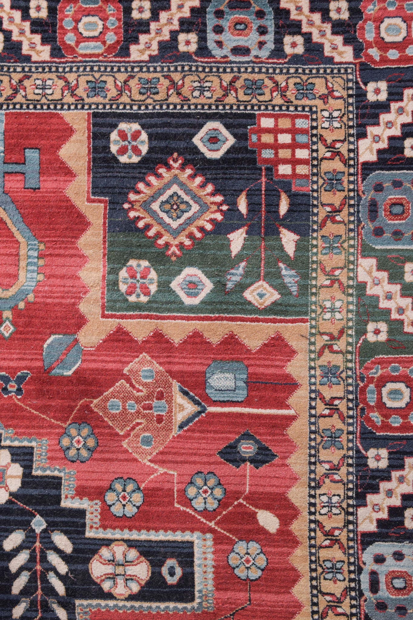 Large Machine Made Rug - Modern Decorative