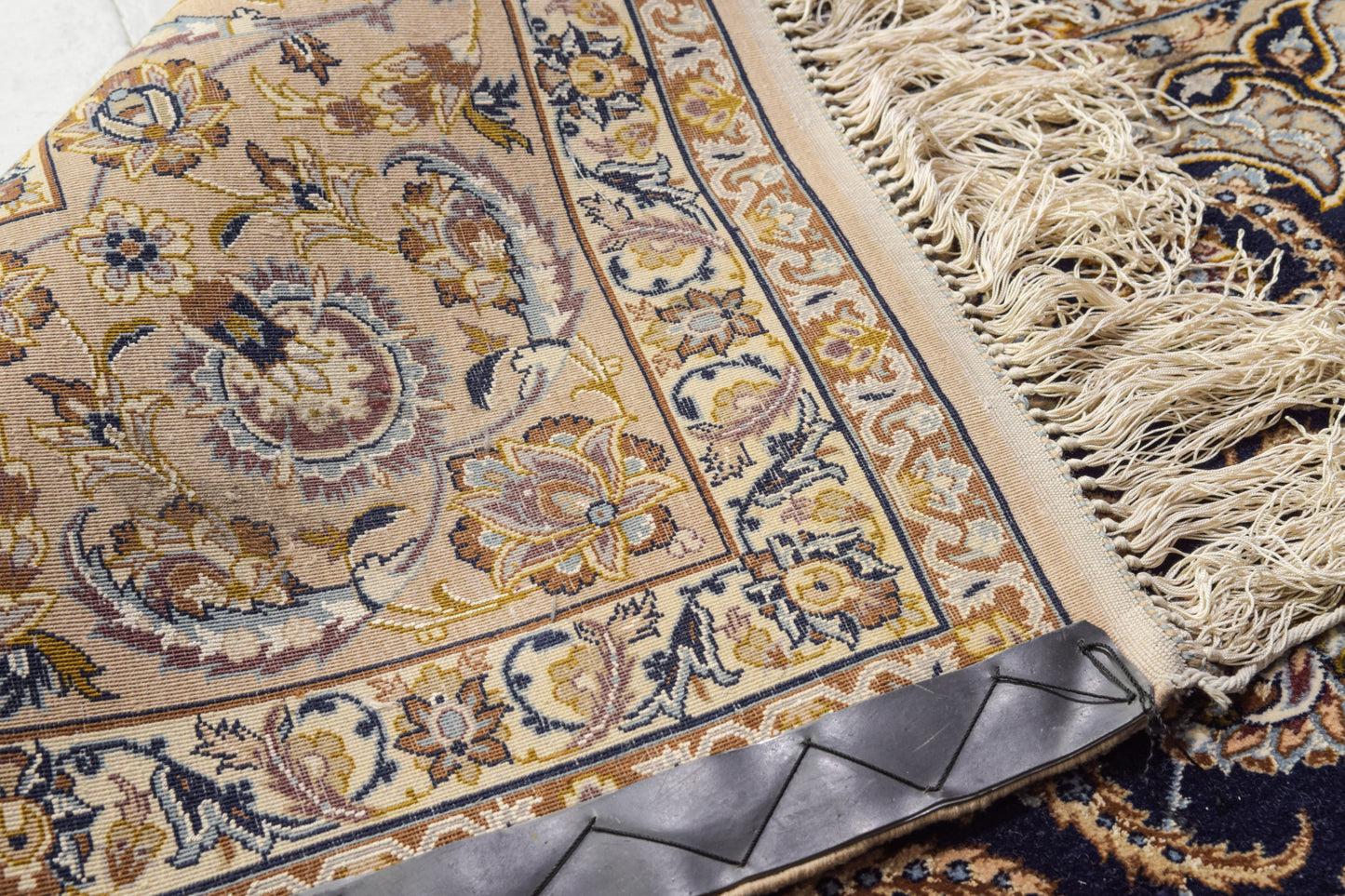 Handwoven Blue Medallion Ground Rug - Modern Decorative