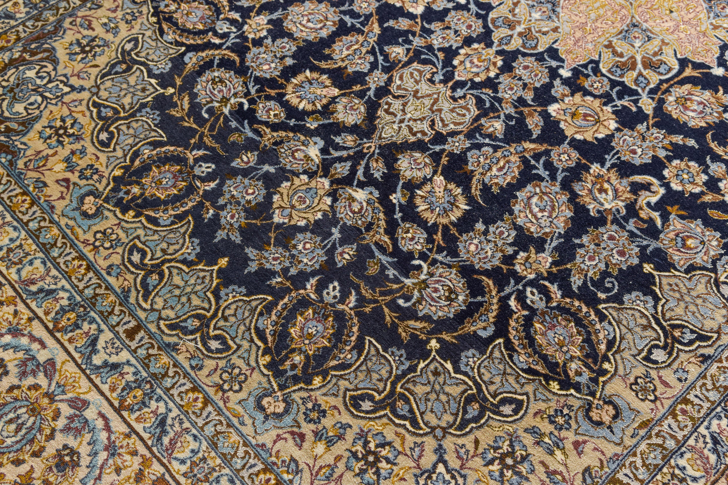 Handwoven Blue Medallion Ground Rug - Modern Decorative