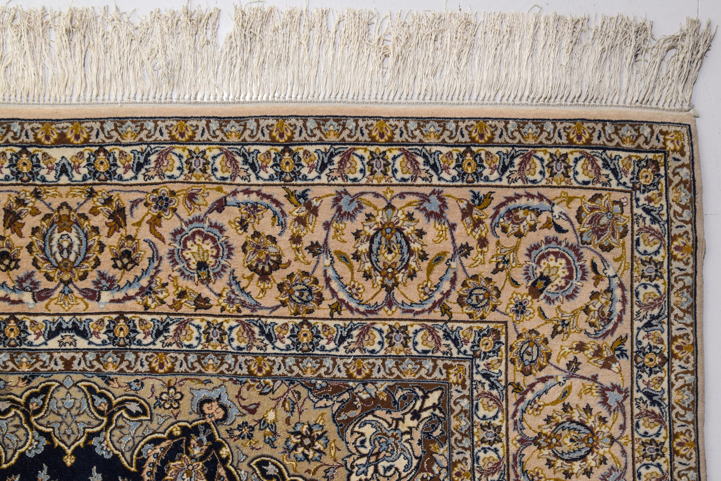 Handwoven Blue Medallion Ground Rug - Modern Decorative