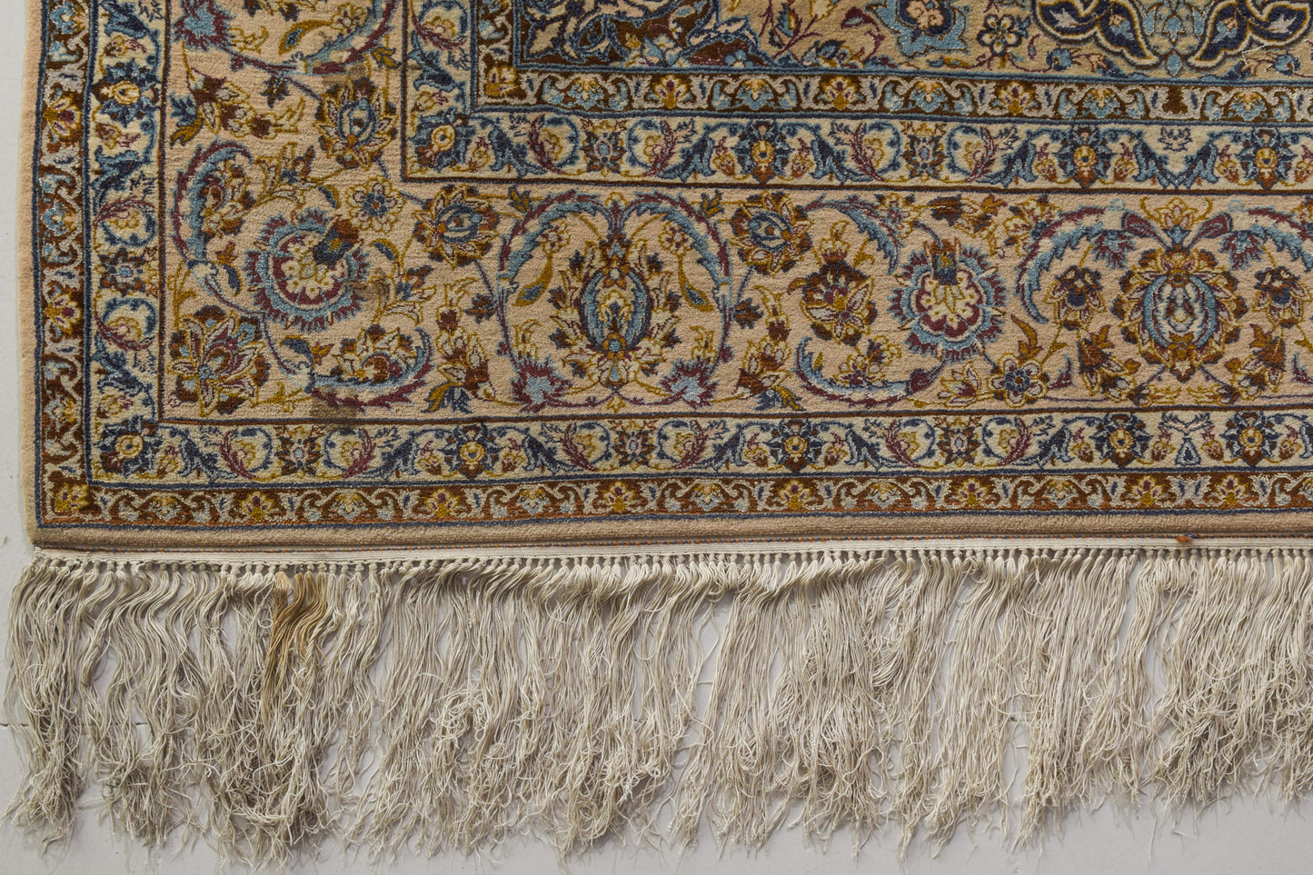 Handwoven Blue Medallion Ground Rug - Modern Decorative