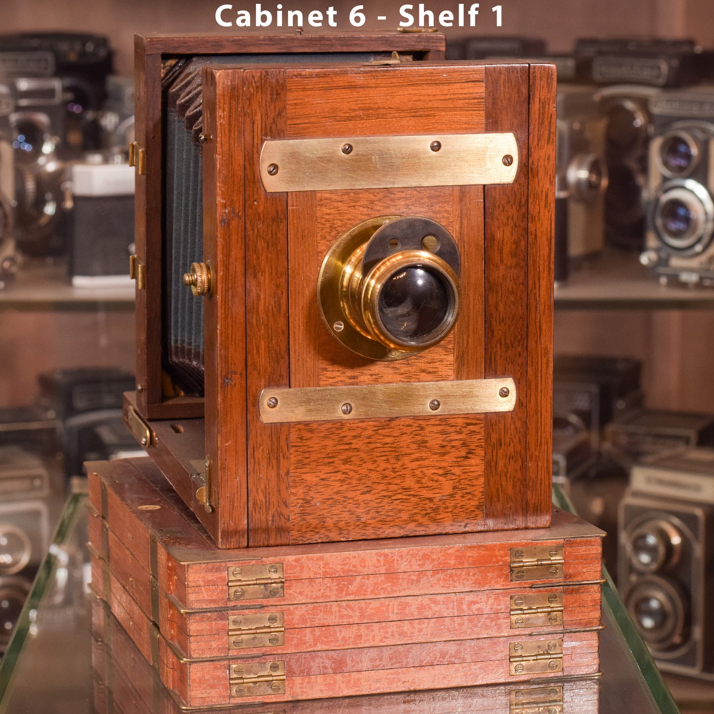 Exceptionally Rare Private Collection - 405 Vintage Cameras