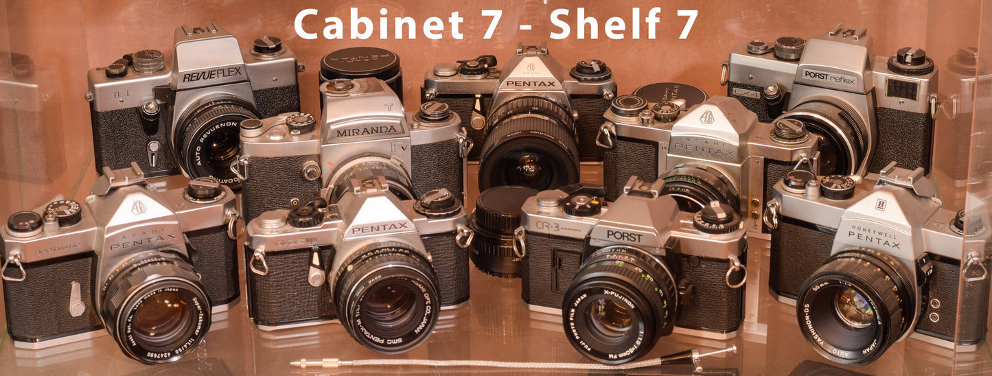 Exceptionally Rare Private Collection - 405 Vintage Cameras