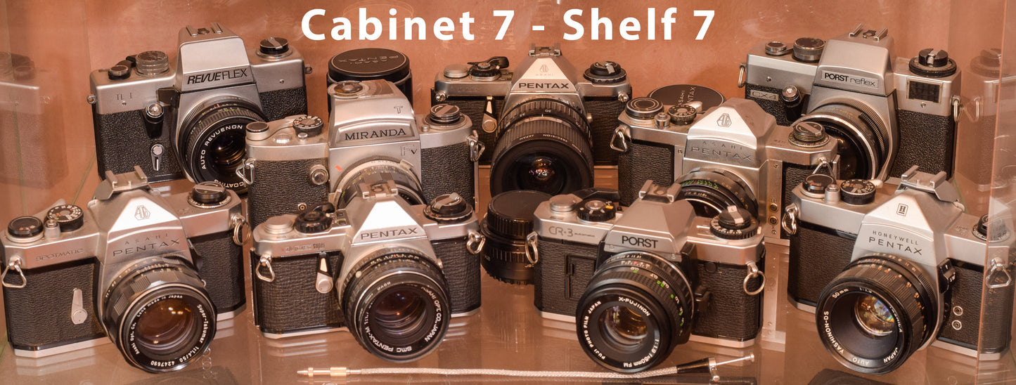 Exceptionally Rare Private Collection - 405 Vintage Cameras