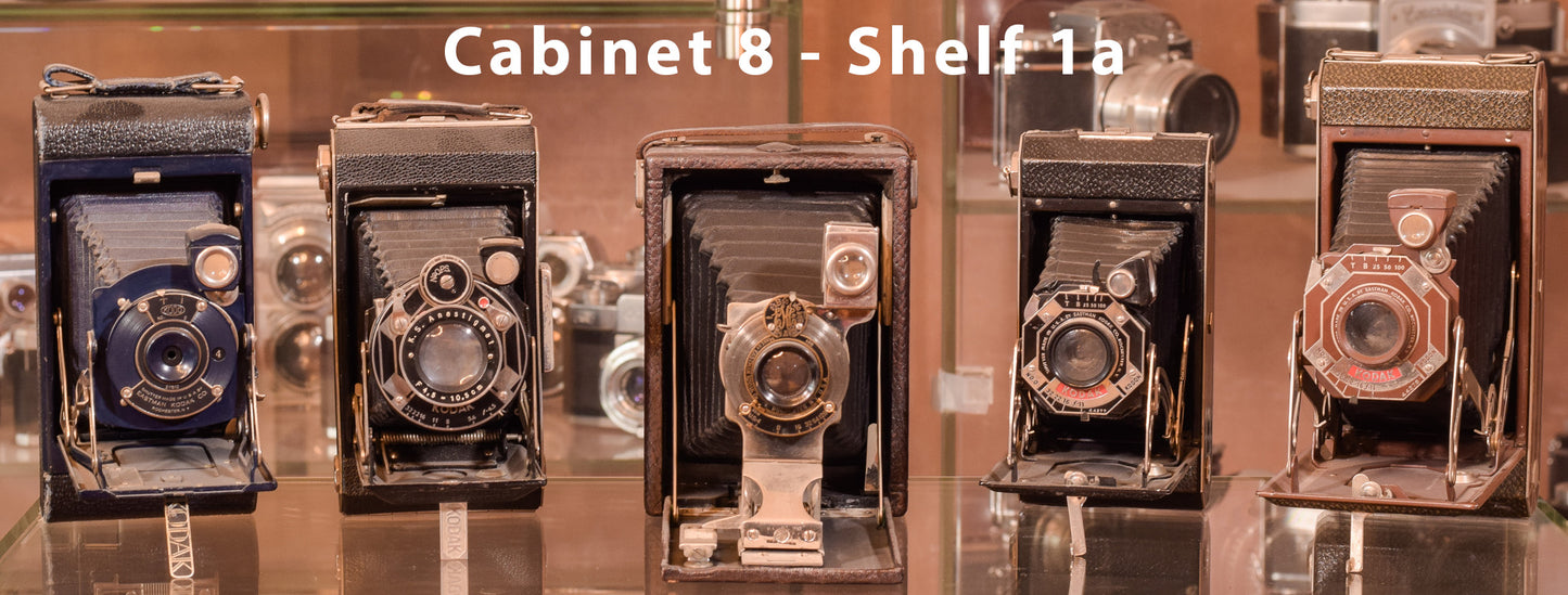Exceptionally Rare Private Collection - 405 Vintage Cameras