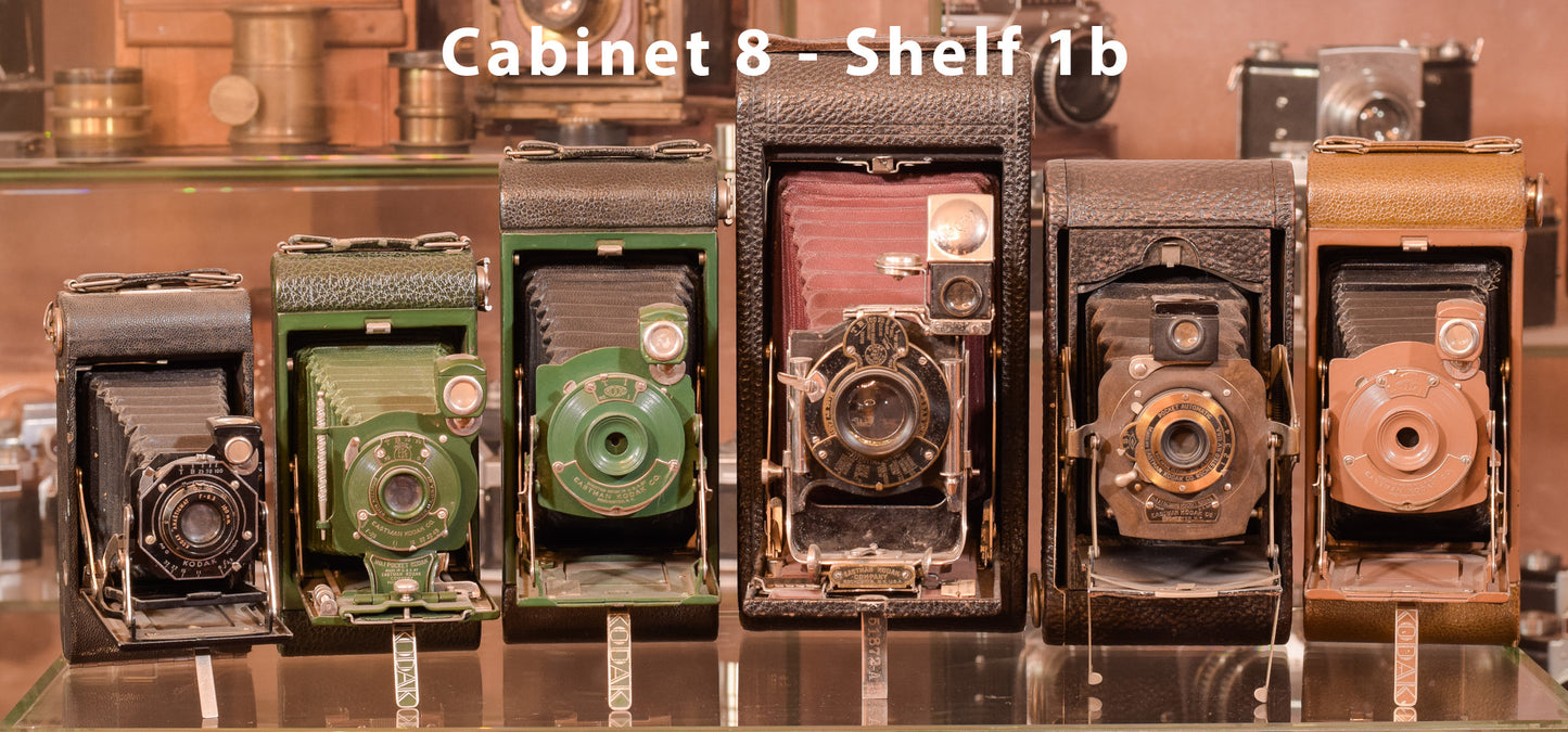 Exceptionally Rare Private Collection - 405 Vintage Cameras