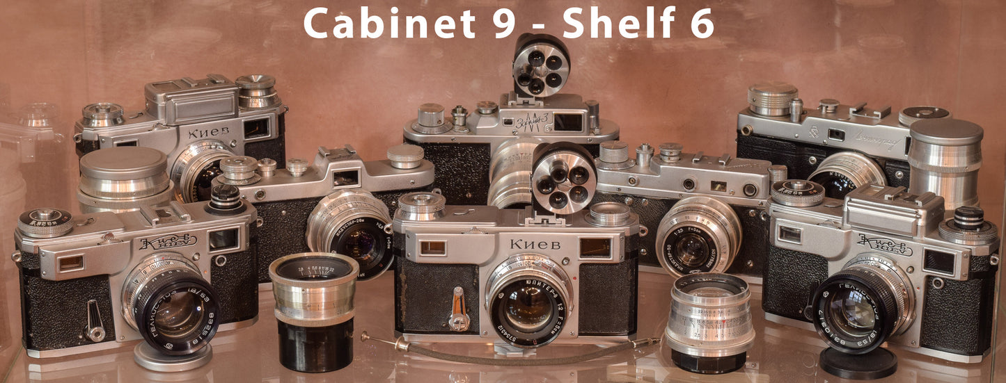 Exceptionally Rare Private Collection - 405 Vintage Cameras