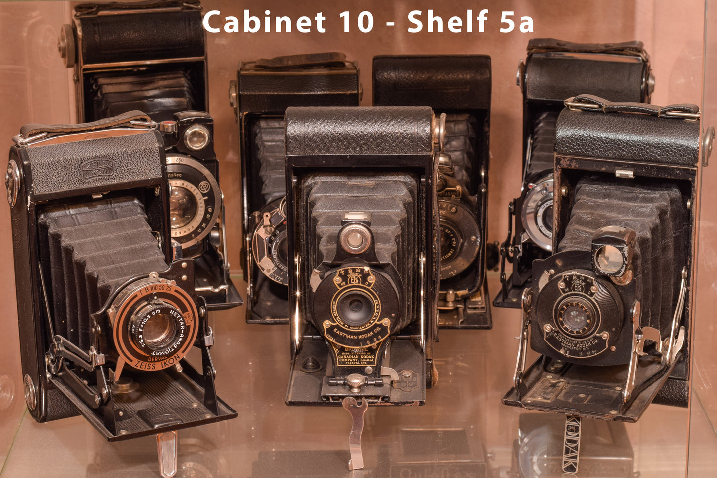 Exceptionally Rare Private Collection - 405 Vintage Cameras