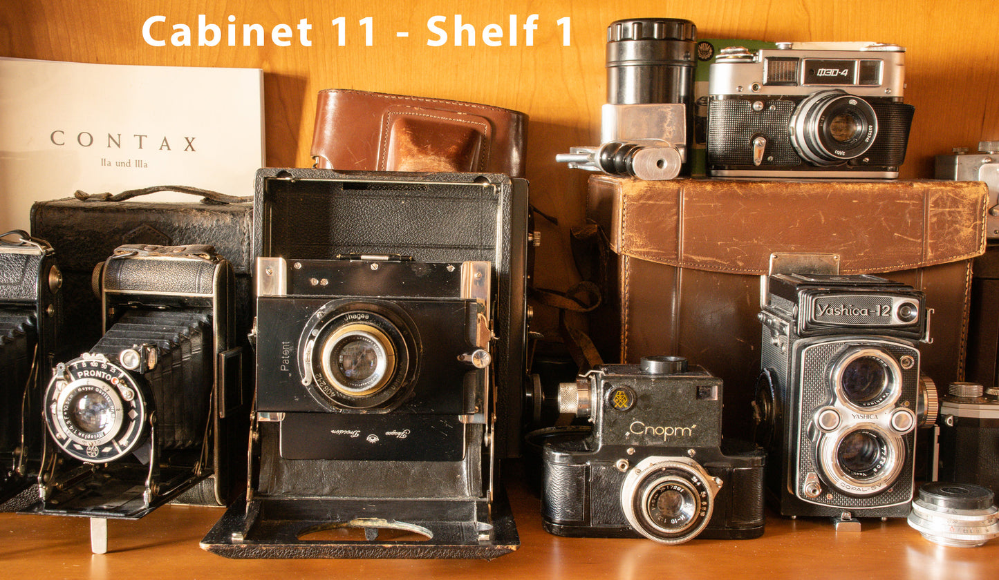 Exceptionally Rare Private Collection - 405 Vintage Cameras