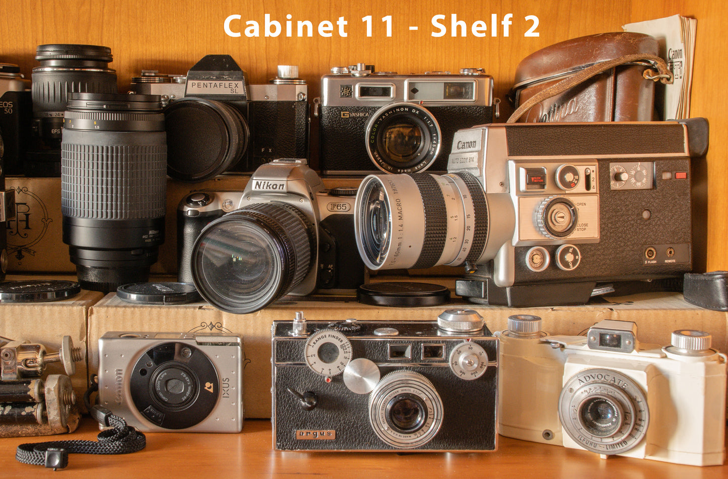 Exceptionally Rare Private Collection - 405 Vintage Cameras