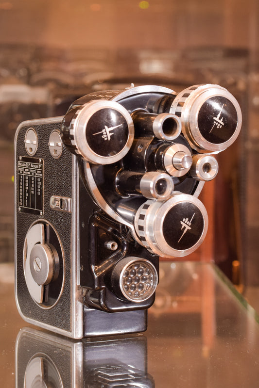 Exceptionally Rare Private Collection - 405 Vintage Cameras