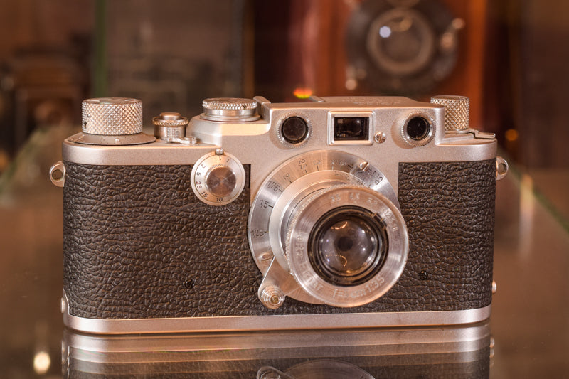 Exceptionally Rare Private Collection - 405 Vintage Cameras