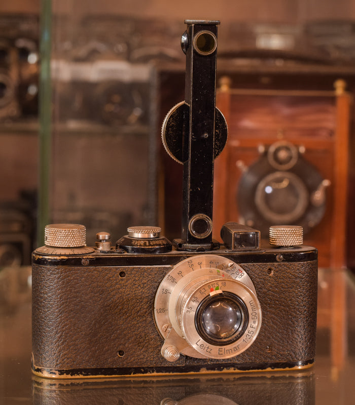 Exceptionally Rare Private Collection - 405 Vintage Cameras