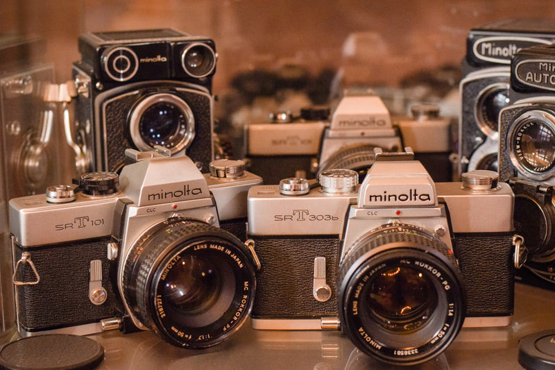 Exceptionally Rare Private Collection - 405 Vintage Cameras