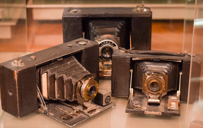 Exceptionally Rare Private Collection - 405 Vintage Cameras