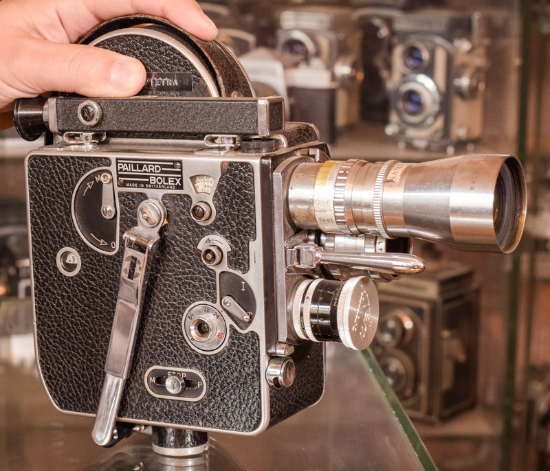 Exceptionally Rare Private Collection - 405 Vintage Cameras