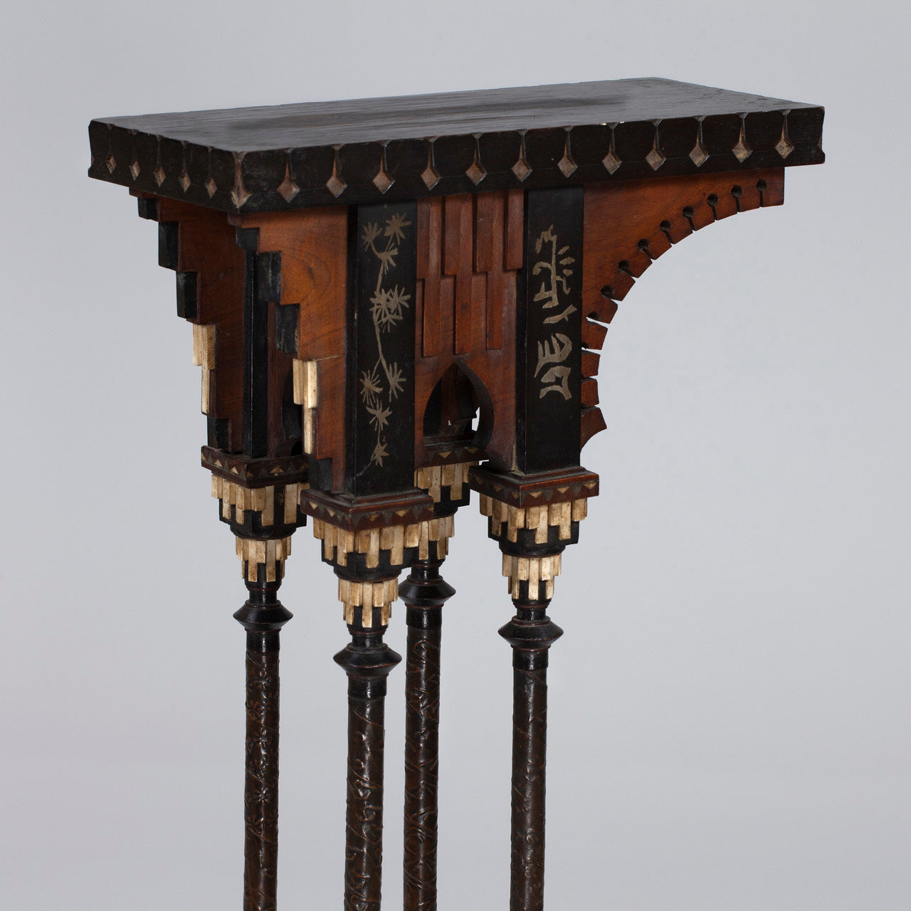 PEDESTAL CARLO BUGATTI 1900s