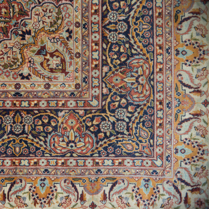 Large Vintage Persian Floral Area Rug – Ivory & Navy – 312 × 217 cm