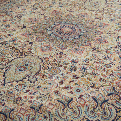Large Vintage Persian Floral Area Rug – Ivory & Navy – 312 × 217 cm