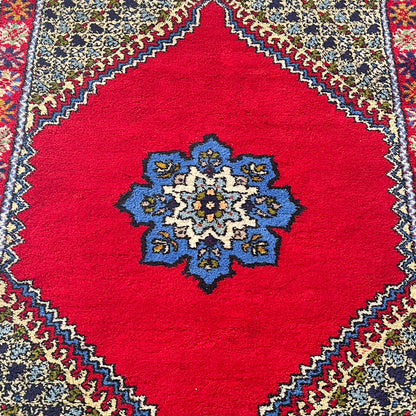 Vintage Hand-Knotted Moroccan Berber Wool Rug - 180 × 123 cm