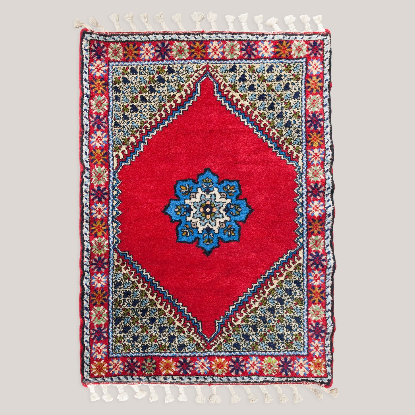 Vintage Hand-Knotted Moroccan Berber Wool Rug - 180 × 123 cm