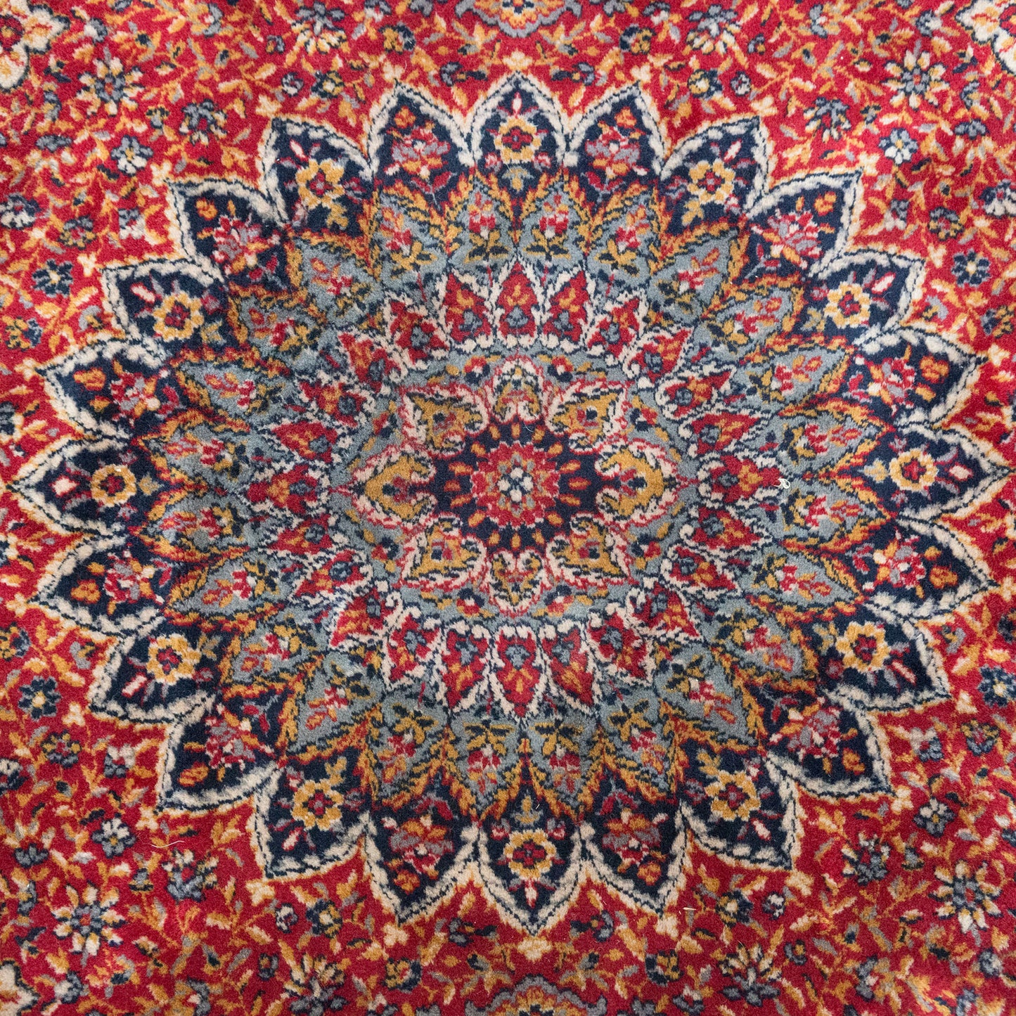 Large Vintage Hand-Knotted Kashan Rug 367 cm × 250 cm