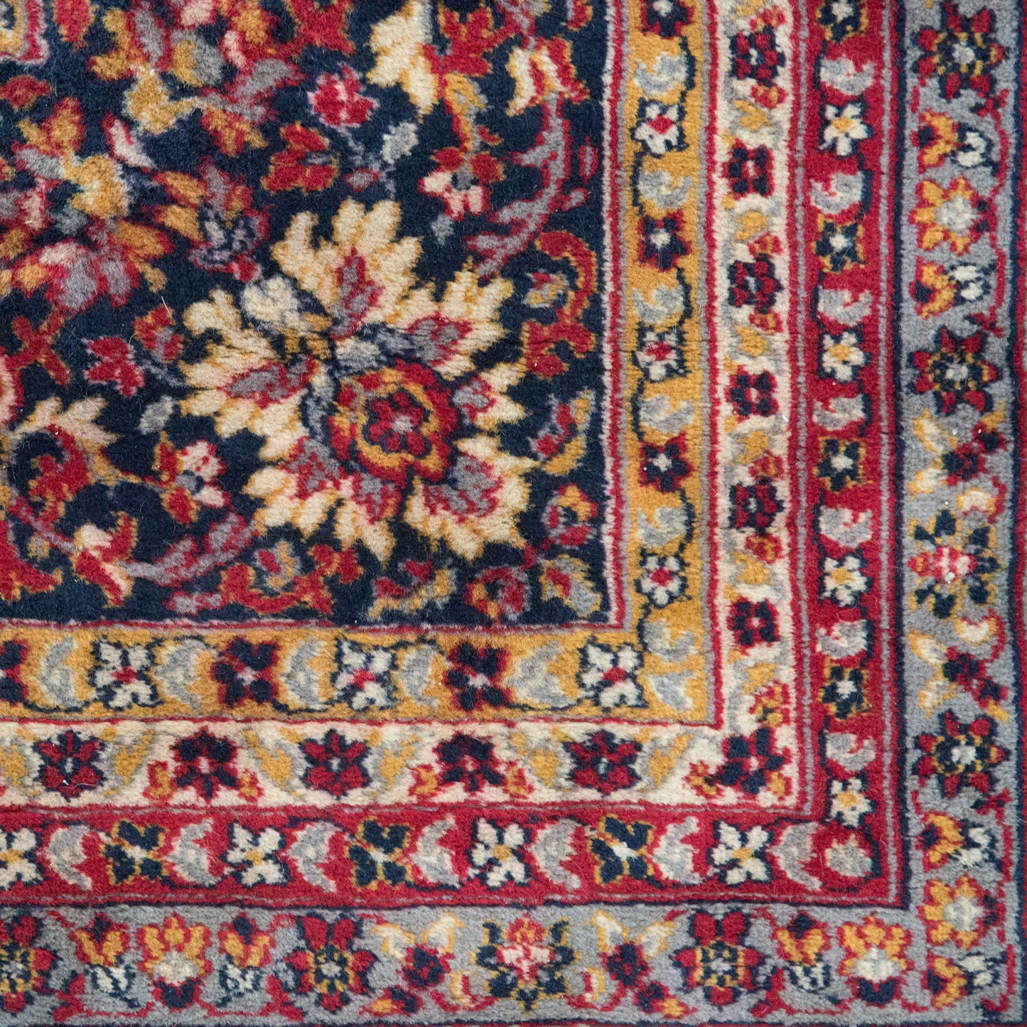 Large Vintage Hand-Knotted Kashan Rug 367 cm × 250 cm
