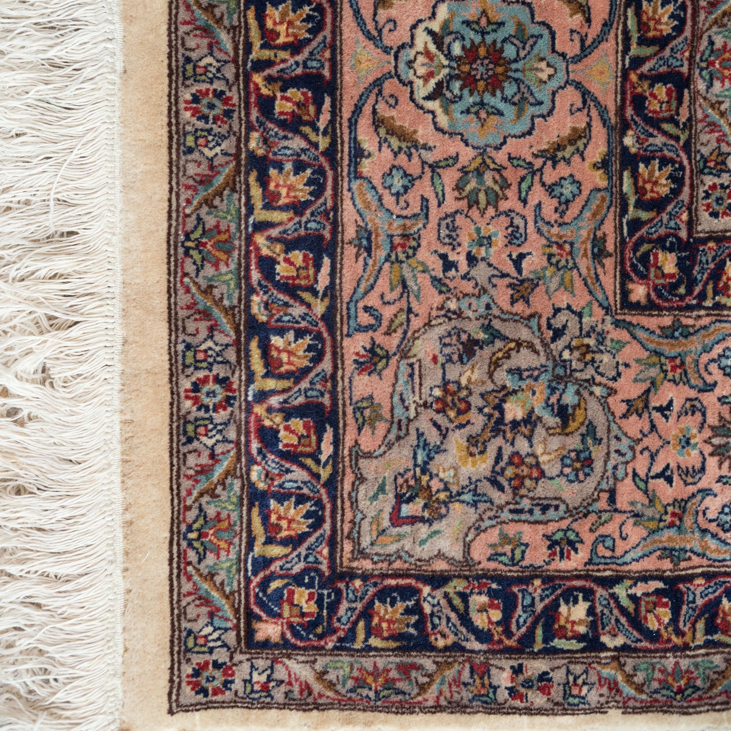Vintage Hand-Knotted Persian Floral Rug – 339 × 247 cm