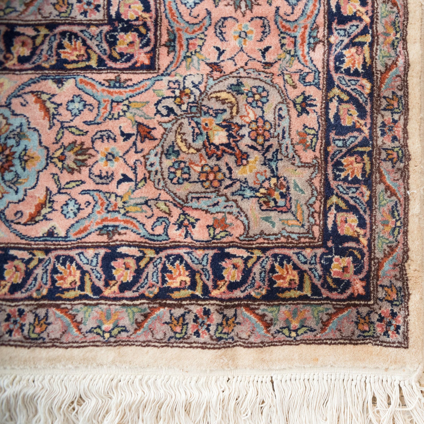 Vintage Hand-Knotted Persian Floral Rug – 339 × 247 cm